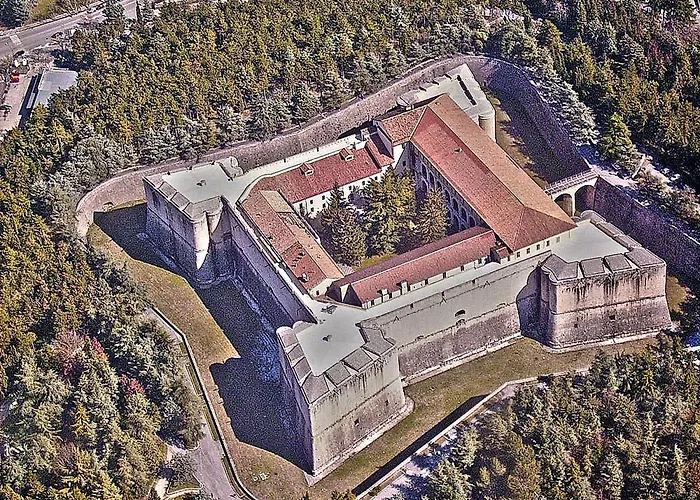 Dell'arco * LʼAquila